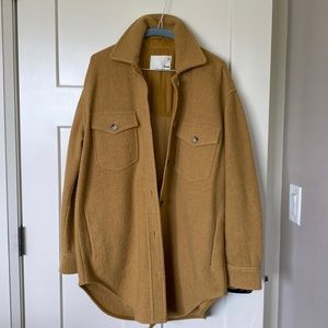 Ganna jacket in gold